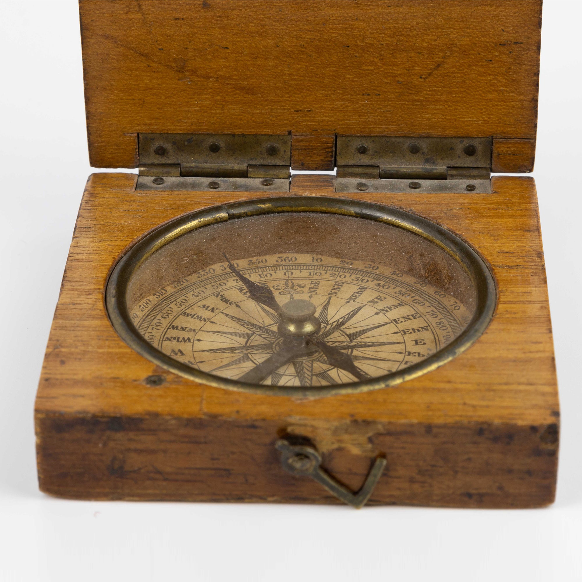 Compass Navigation Instrument – PetitMusee