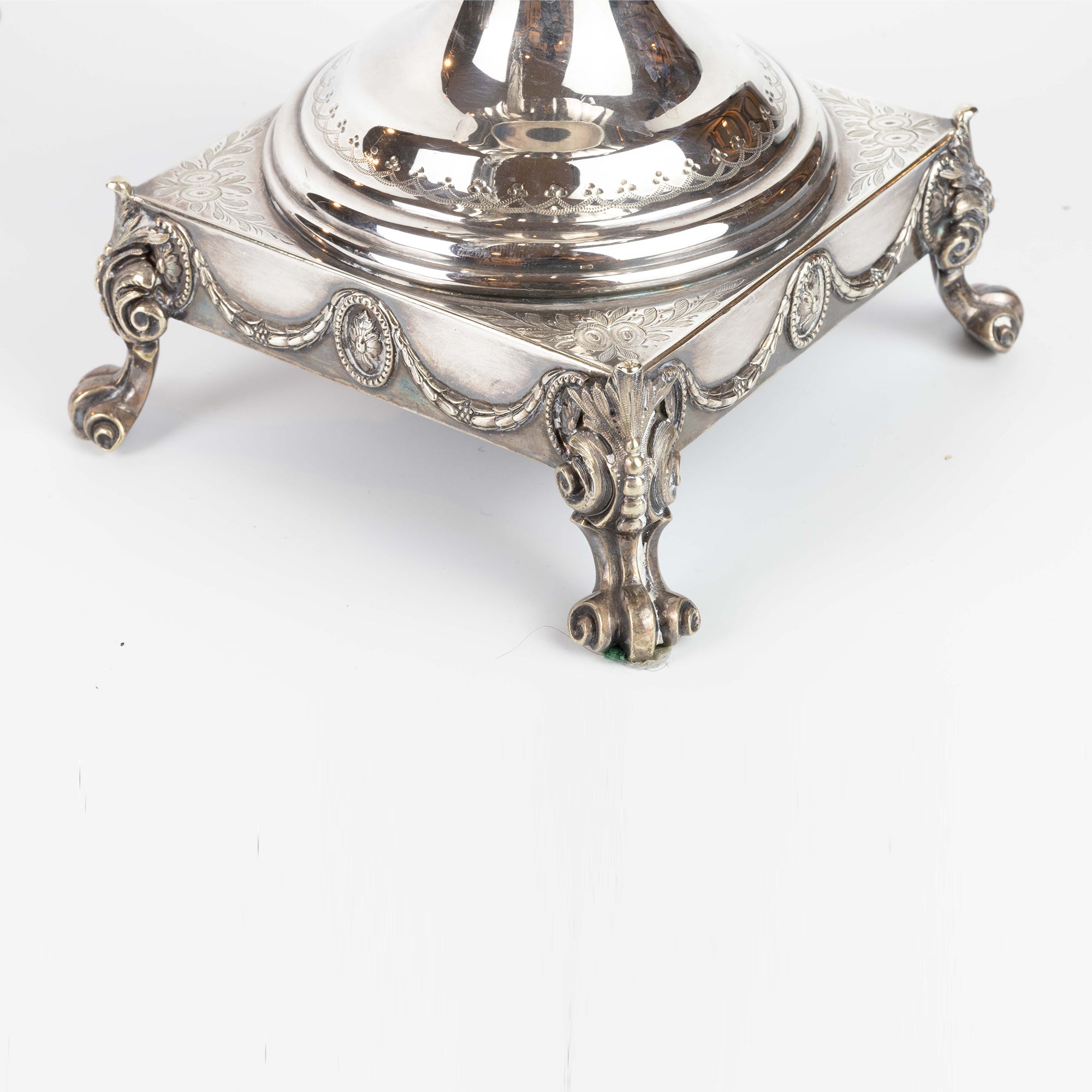 P0933 Silver Plated Two-Handed Tea Urn