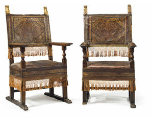 A Pair Of Italian Armchairs - PetitMusee